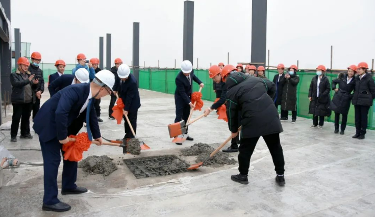 喜封金頂！思來(lái)生物研發(fā)生產(chǎn)基地封頂儀式順利舉行！